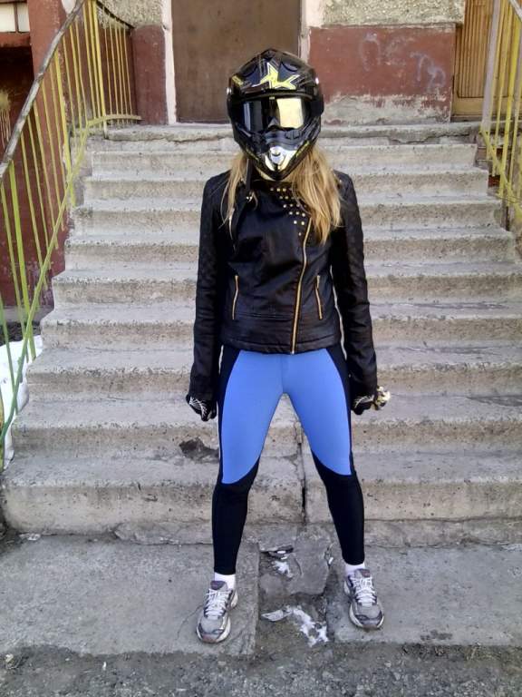 � 8 �����!